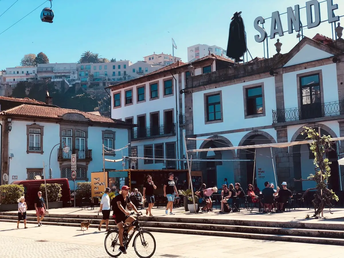 Vila Nova de Gaia Sehenswürdigkeiten, Porto Portwein trinken, Kellereien, Douro