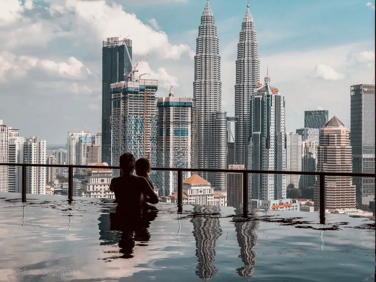 Kuala Lumpur Sehenswürdigkeiten, Urlaub in Malaysia, Tempel in Kuala Lumpur, KL Skyline, Petronas Twintowers