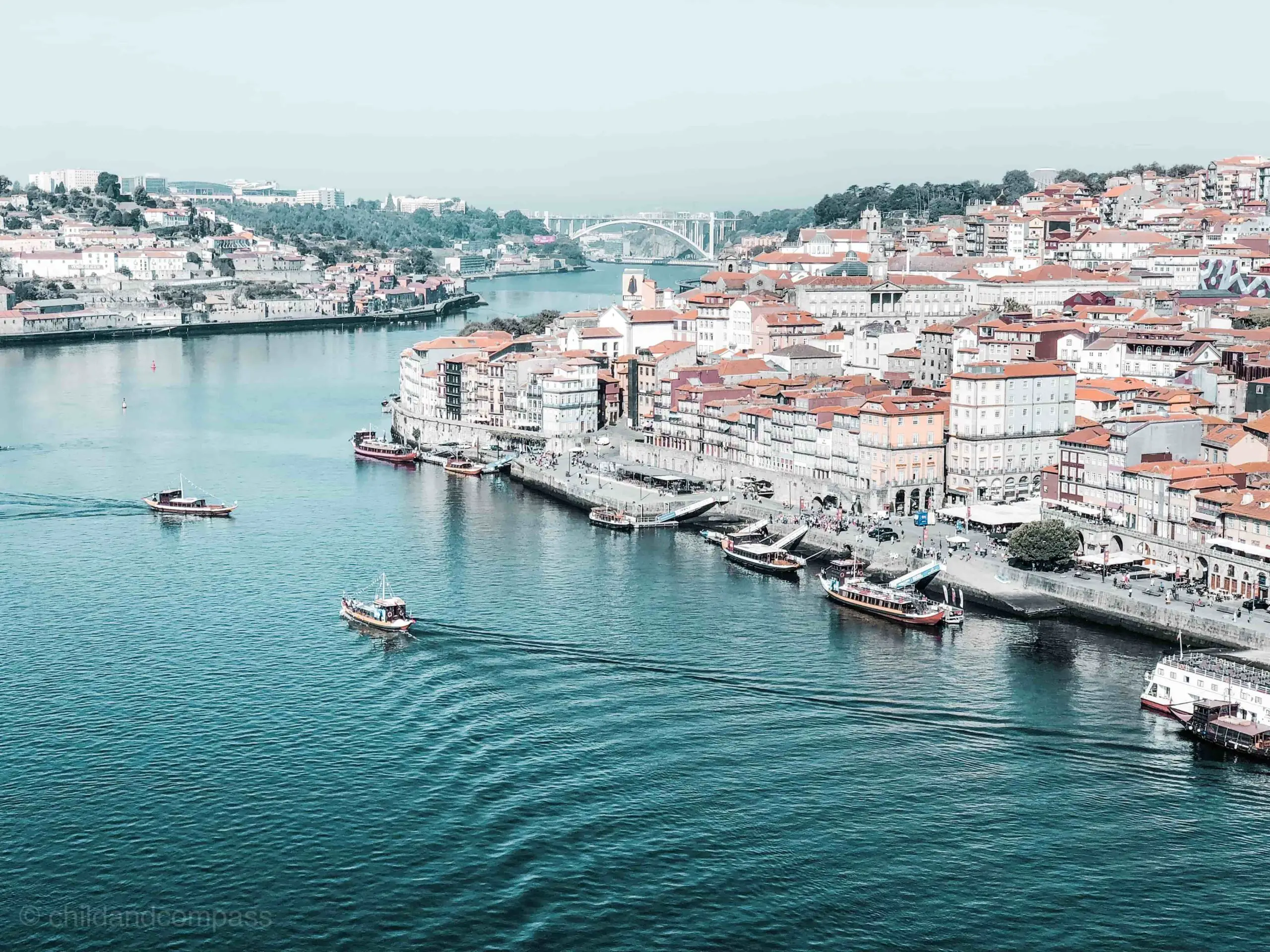 Städtereisen an Ostern, Tipps für Osterurlaub, Städtetrip an Ostern, Porto Sehenswürdigkeiten, Douro Fluss, Ribeira