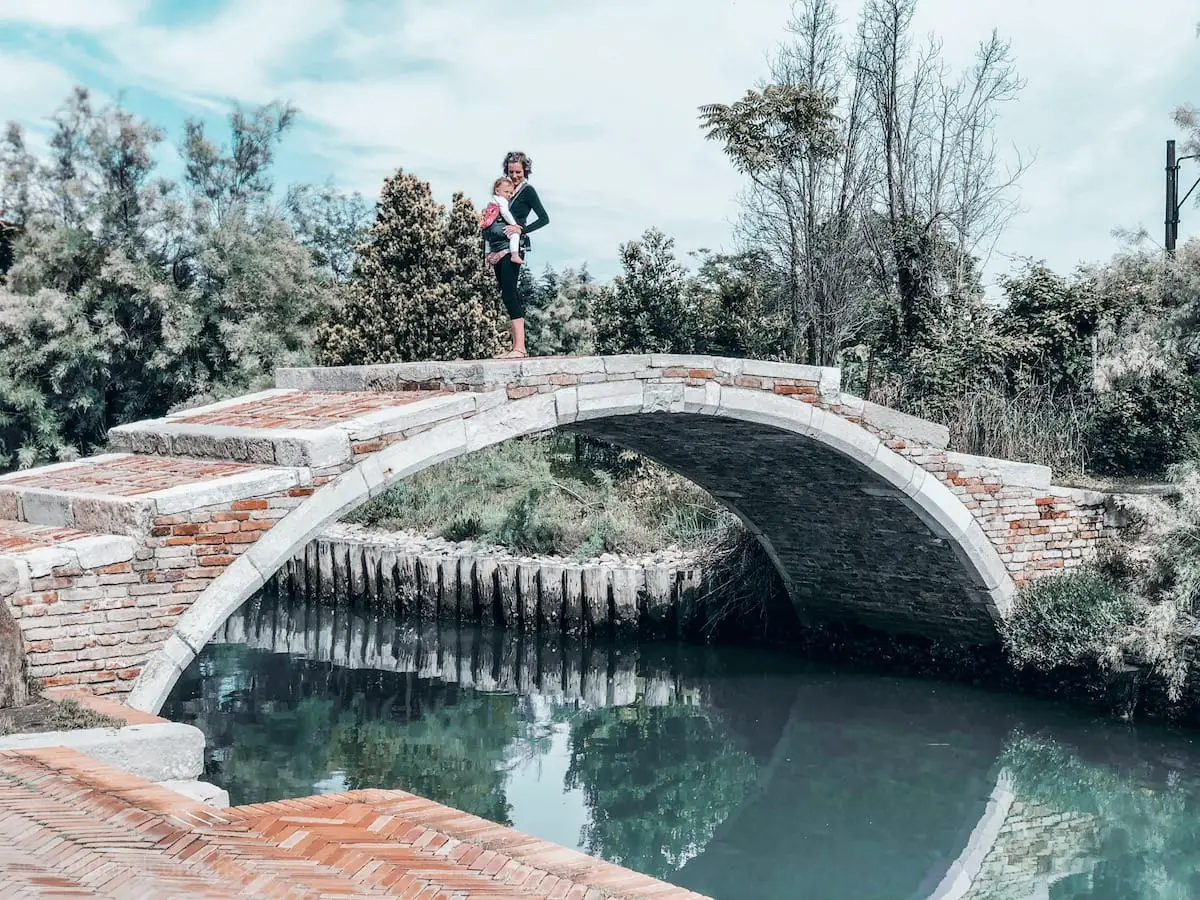 Teufelsbrücke auf Torcello, Venedig Sehenswürdigkeiten, Städtereise nach Venedig Städtetrip, Kanäle und Brücken in Venedig, Gondeln, Urlaub in Italien auf Torcello,