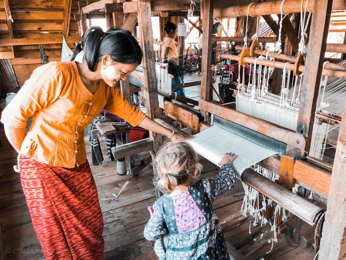 Inle See Seidenmanufaktur Tour Myanmar