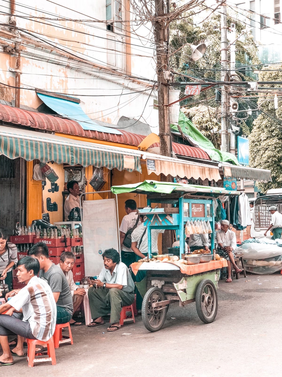 Restaurants und Straßenküchen in Yangon