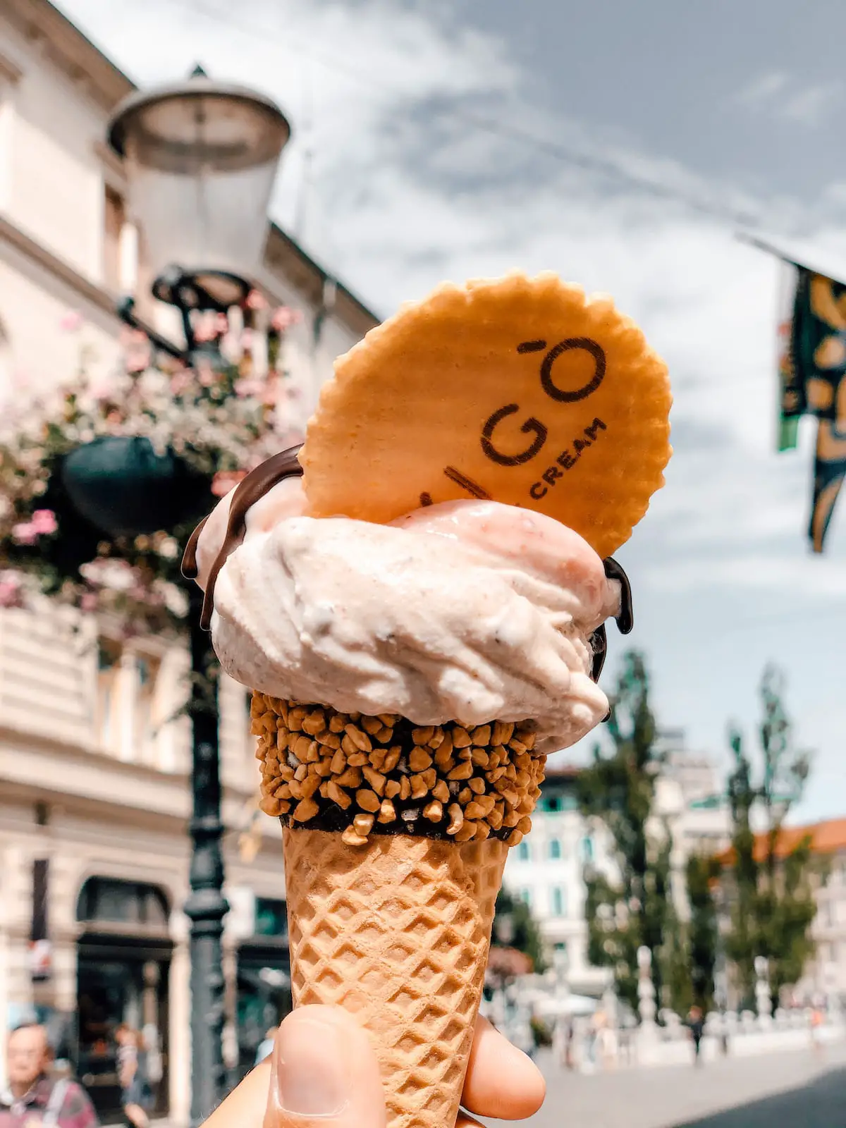 Eis essen in Ljubljana bei Vigo