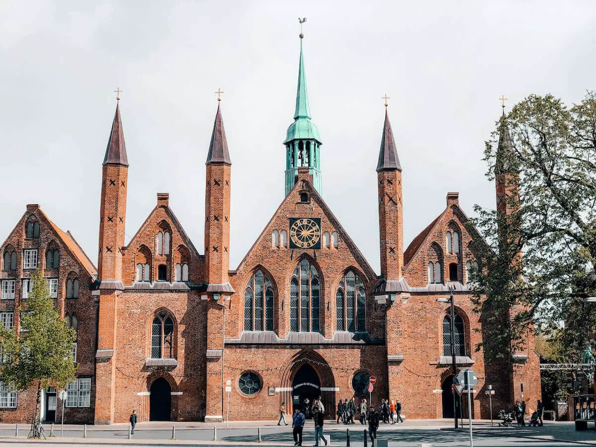 Lübeck: Fassade Heilig Geist Krankenhaus