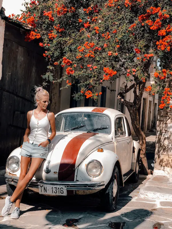 VW Kaefer auf Naxos in der Stadt Halki