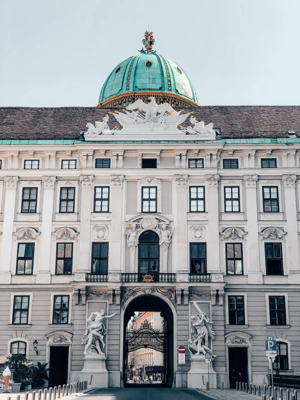 Wiener Hofburg am Michaelerplatz